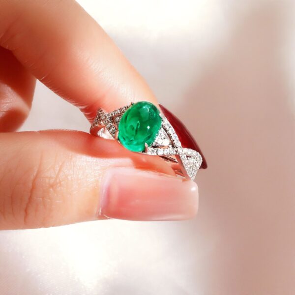 Custom Emerald Rings – Handcrafted Cabochon Emerald Ring